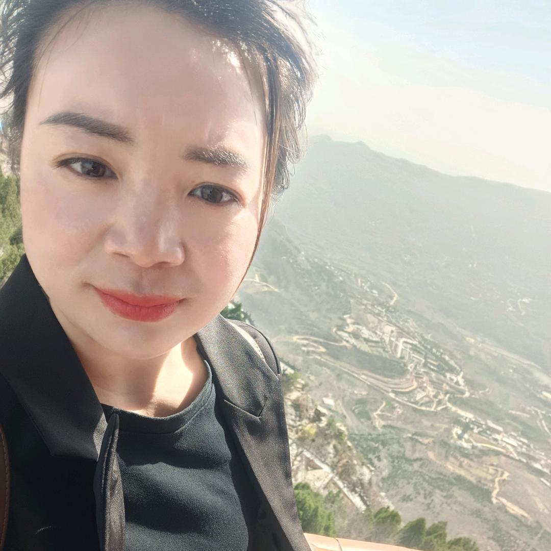 做个快乐的小朋友