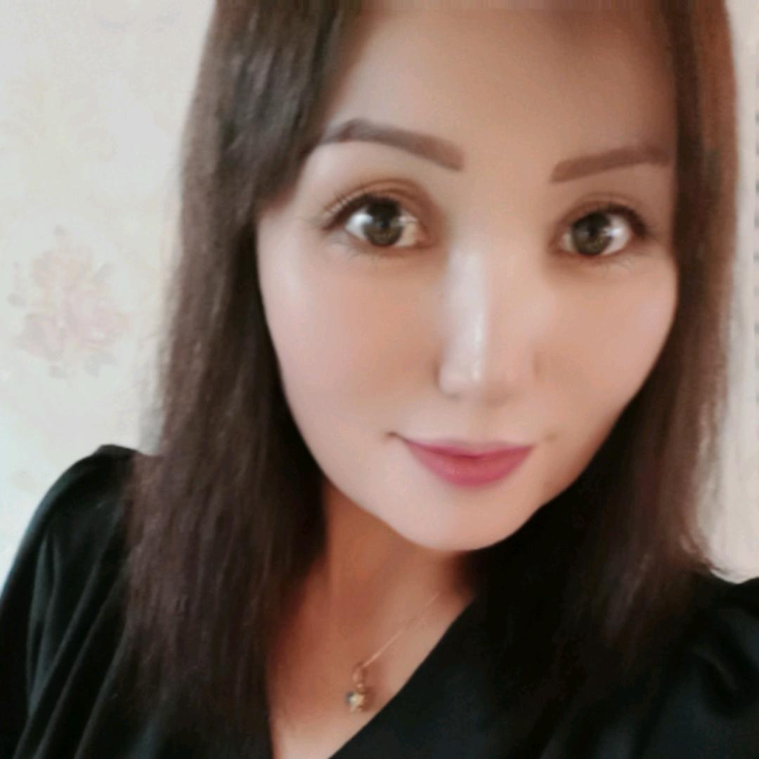 阿依古丽.