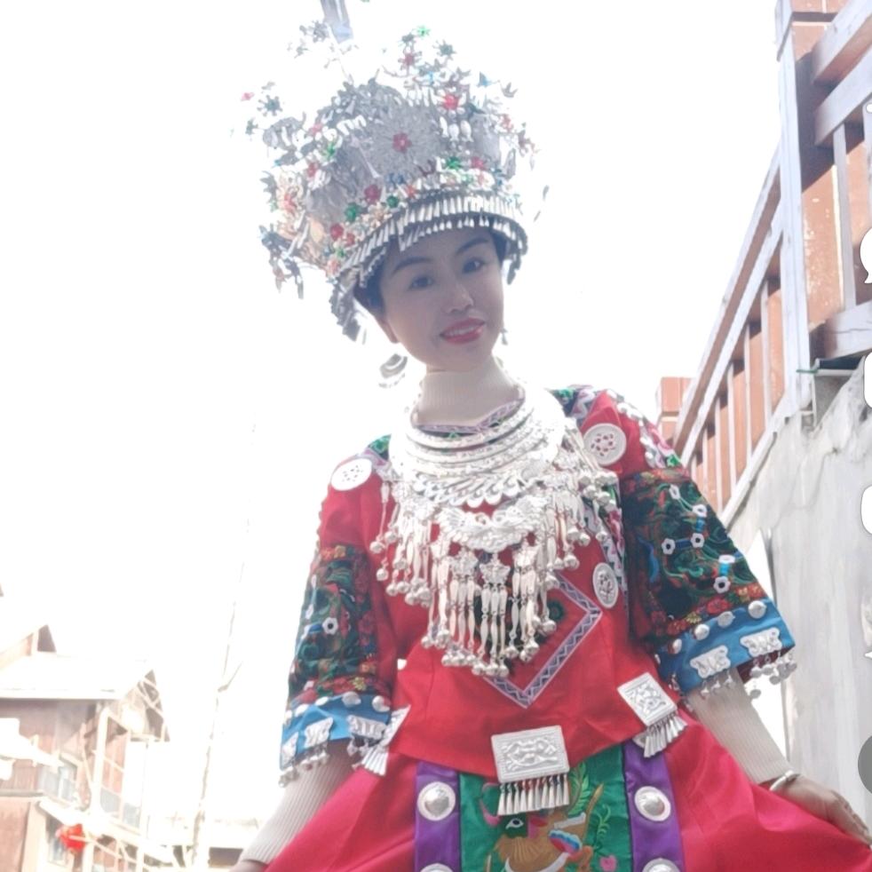 侗家姑娘