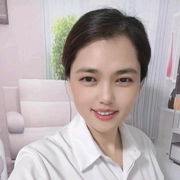 丽姐一家人