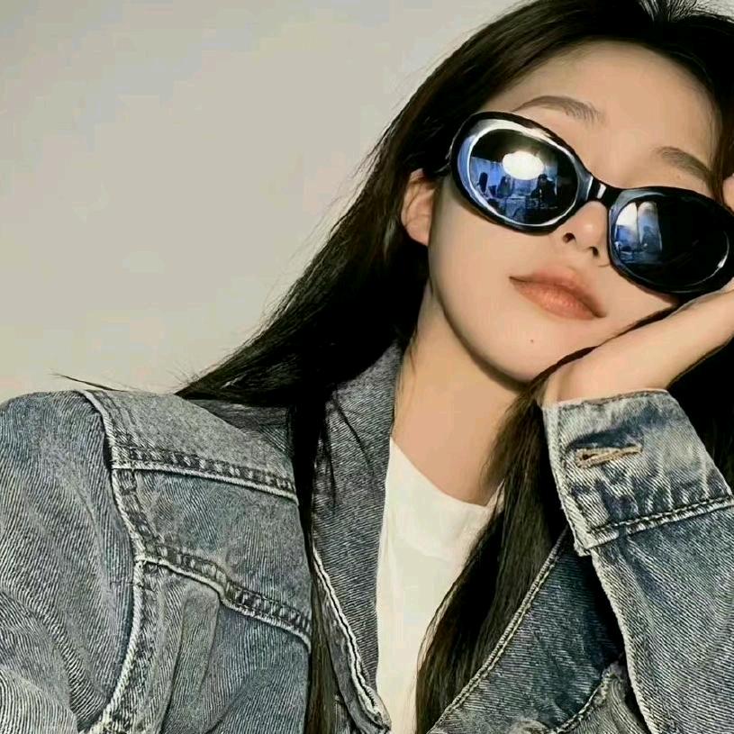 🍓草莓味的甜妹有酒味🍺