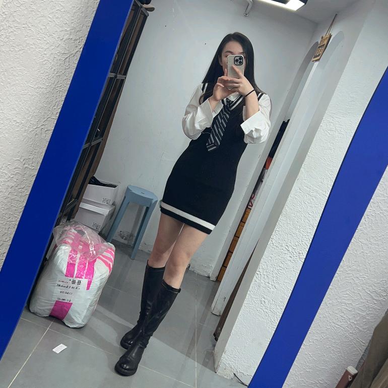 三岁奶猫。