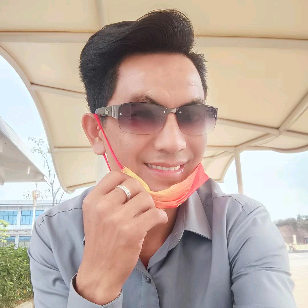 云南临沧镇康开心单身小哥哥人在做天在看