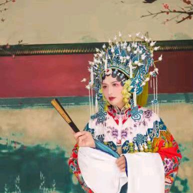 我是一片叶子随风飘❤