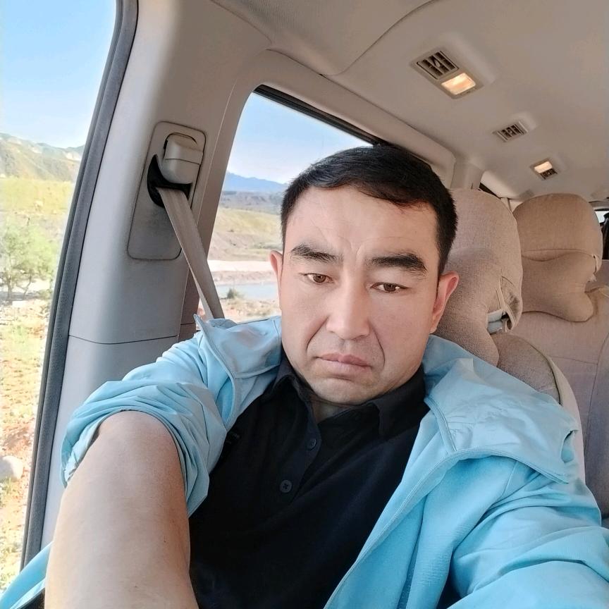 艾不都阿力