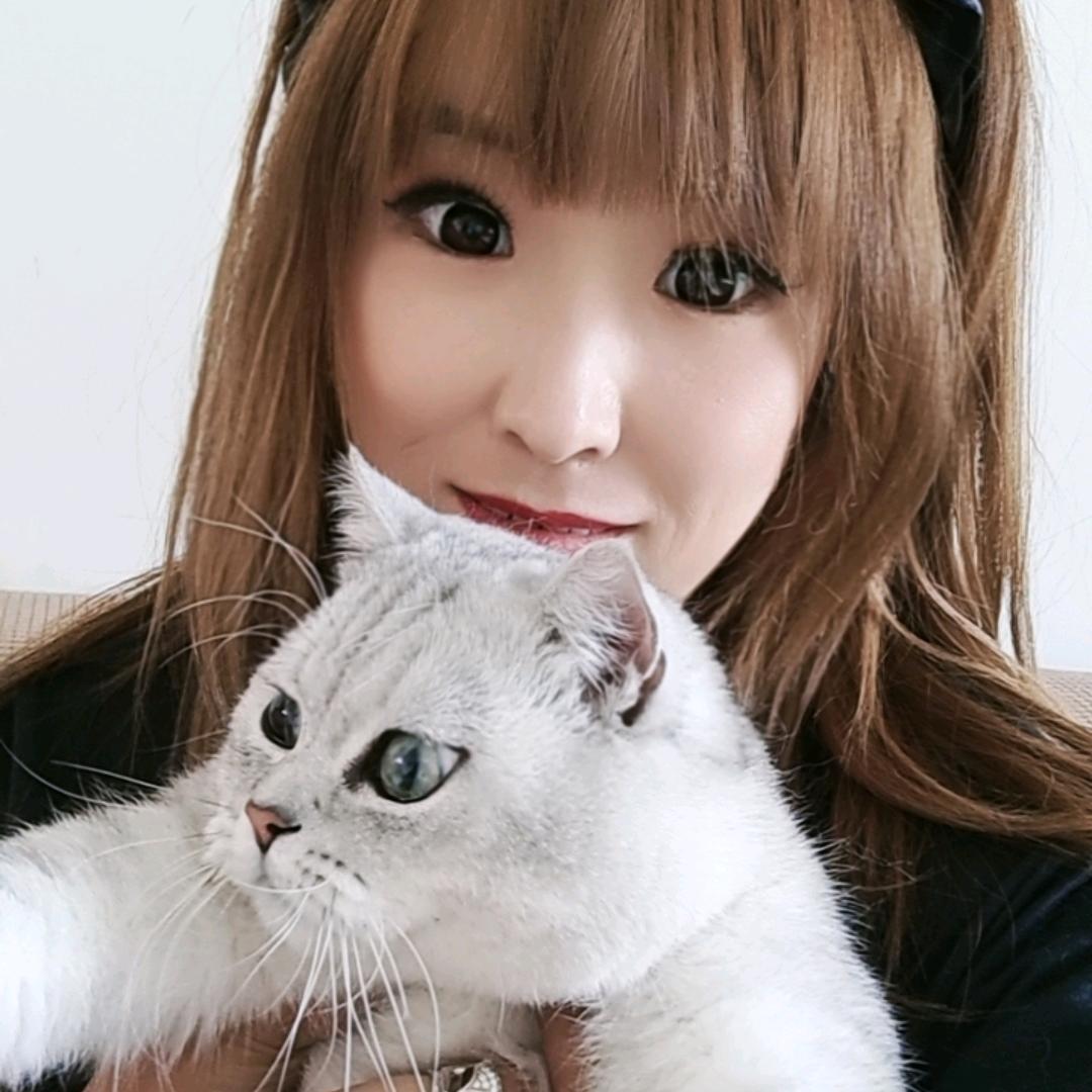 @👯遇见李丹丹 💅💅💅