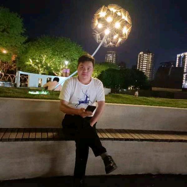 友抽烟只抽煊赫门，一生只爱一个人🌹🥰