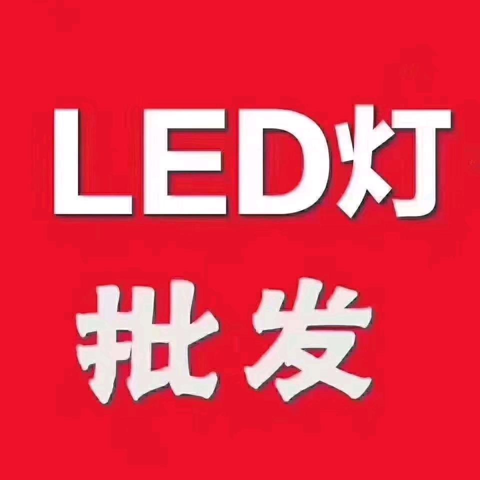 昆明亮途汽车大灯，专业修复大灯/尾灯