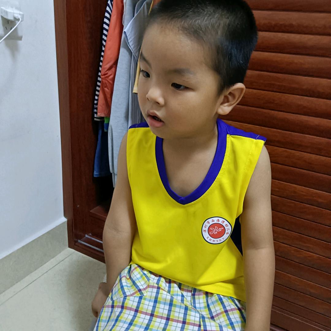 我是李信源。