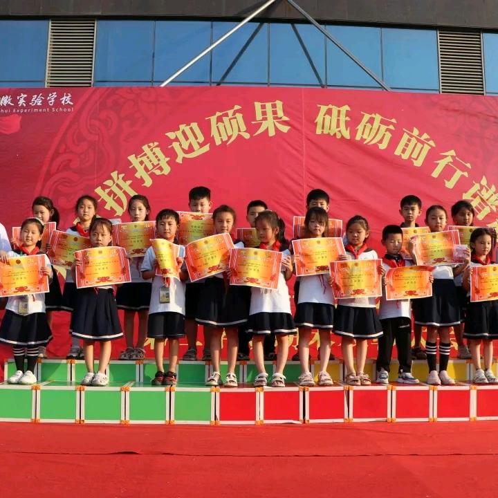 郑州闰航包装材料有限公司