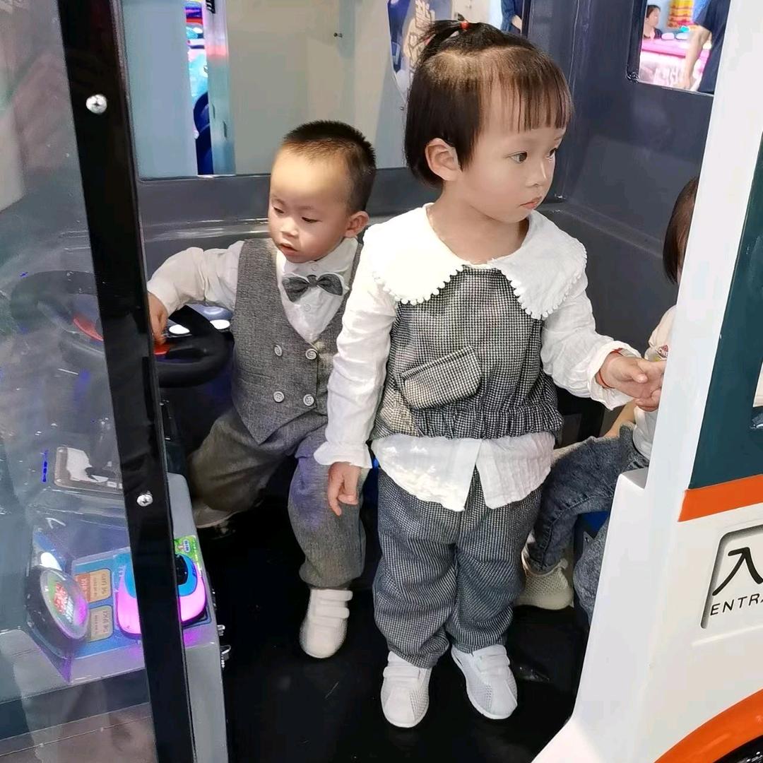 俩宝贝👨‍👩‍👧‍👦妈🤱