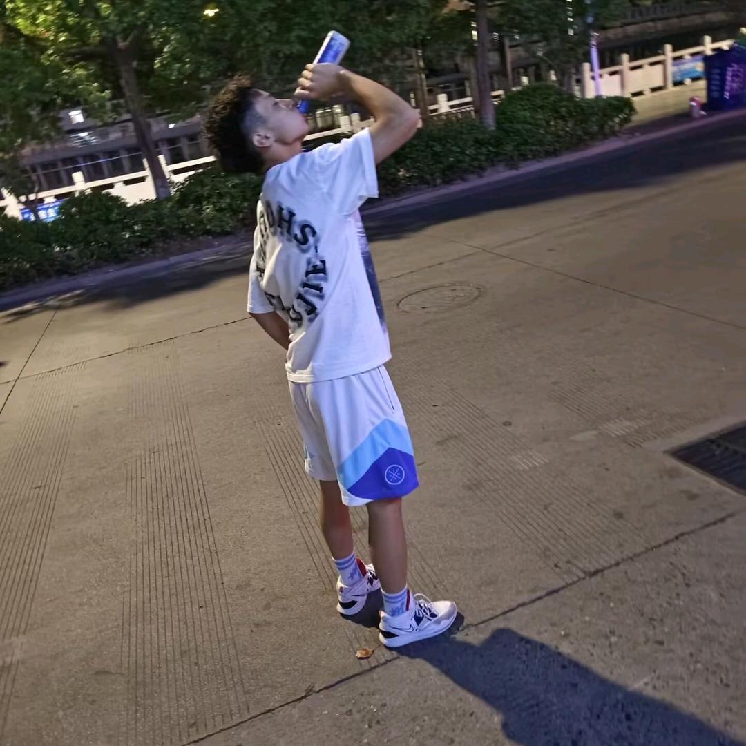 小新来了哦