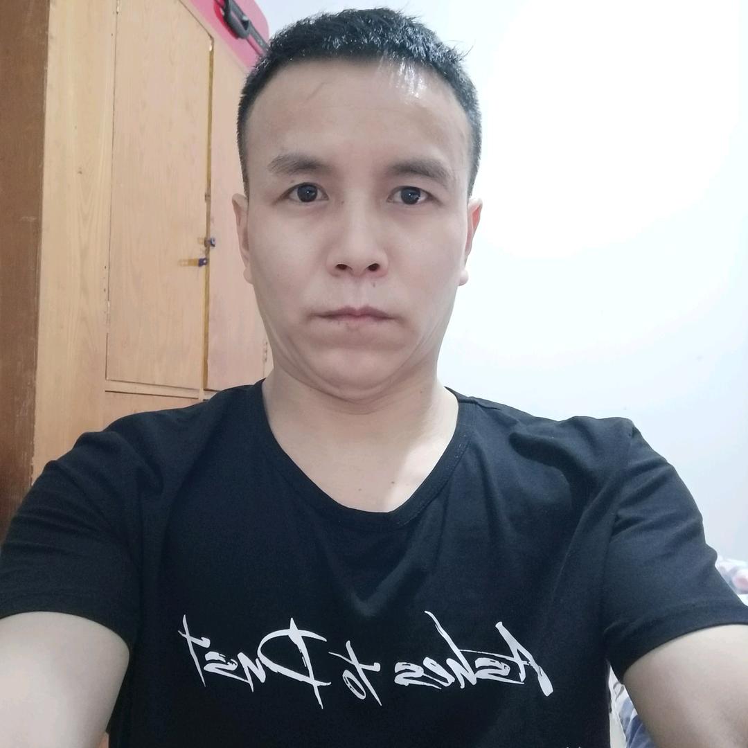 一个人要努力赚钱1436388629