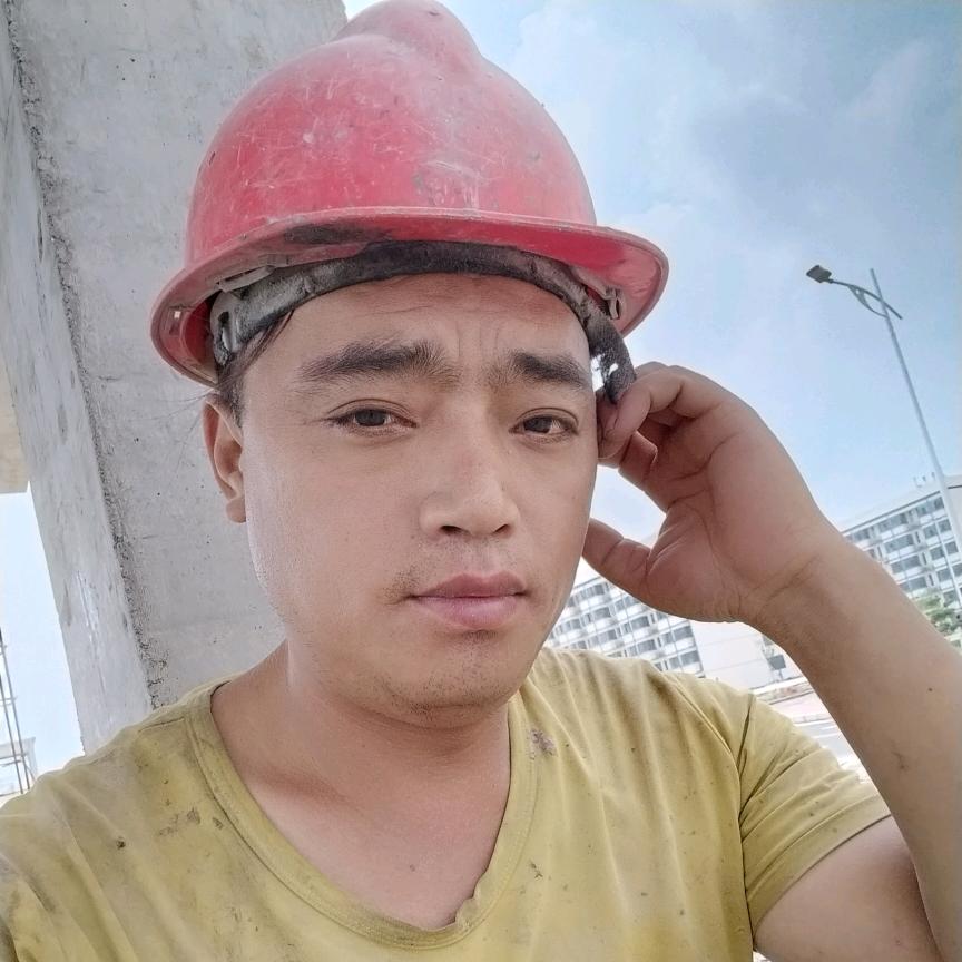 两个孩子，一个爹