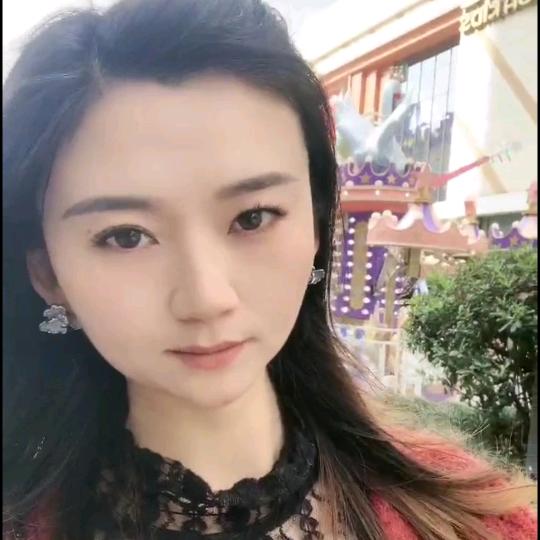 霞霞💕带你吃耍眉山
