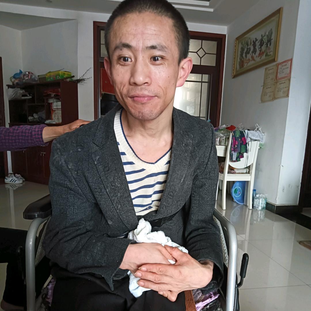 轮椅哥的日常生活