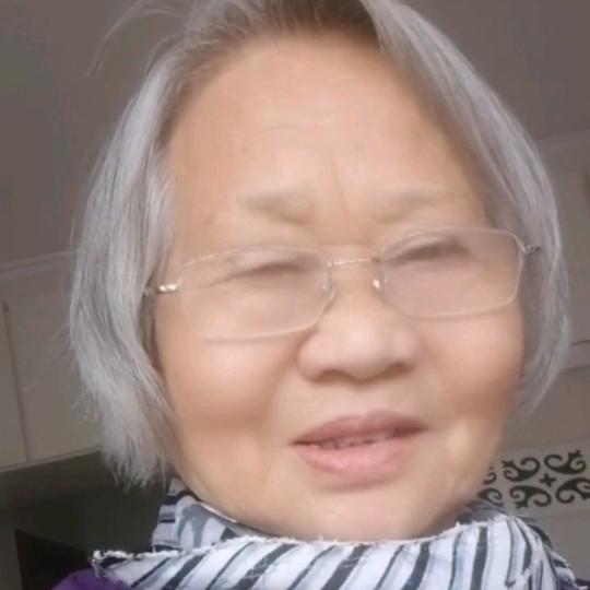 快乐老太太
