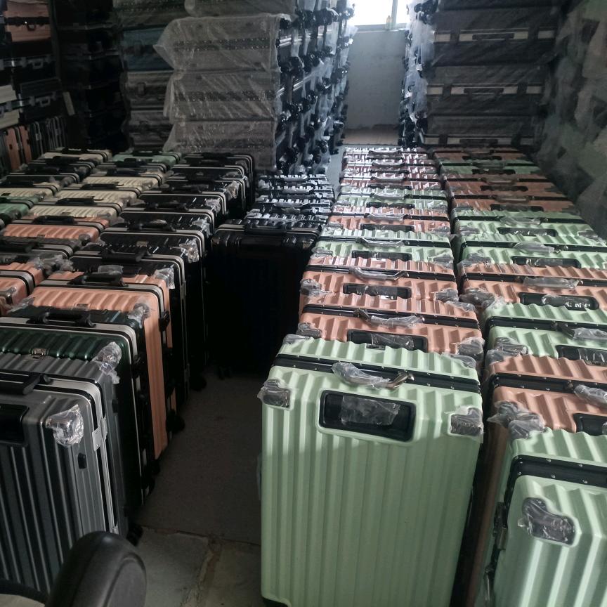 河南乐尚途箱包有限公司