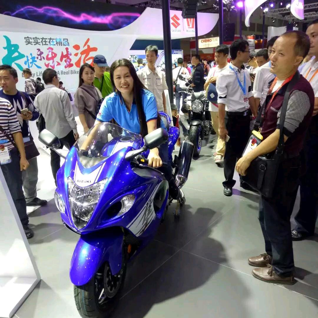 武当山兄弟车行张姐