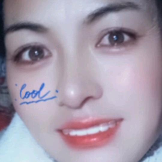 开心女孩