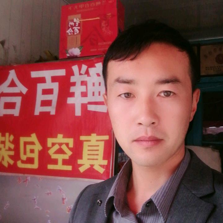 小崔.
