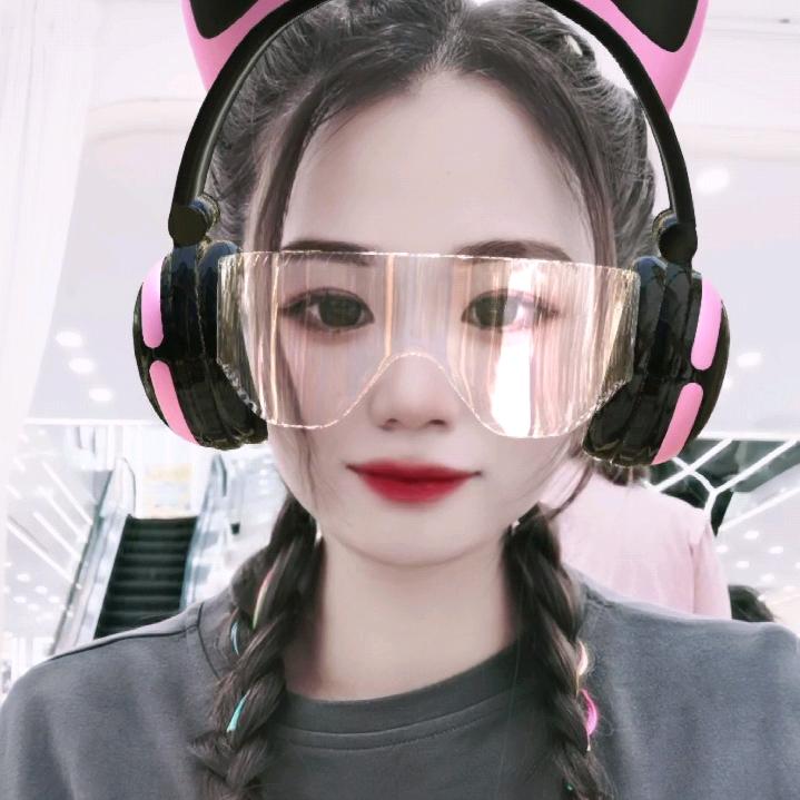 余干县欢喜美甲美容店