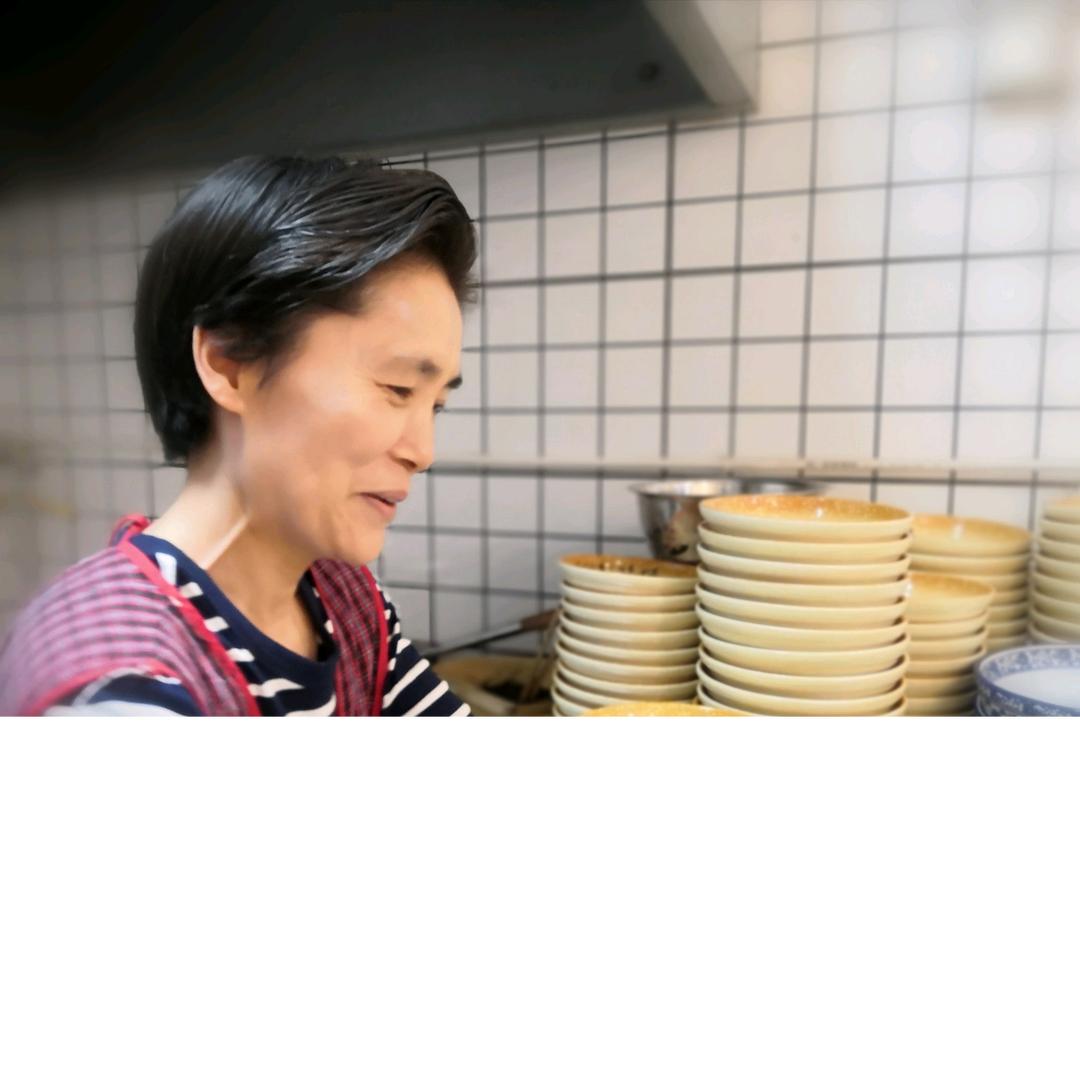 成都正通顺“王婆大抄手”姜姐（大抄手一绝