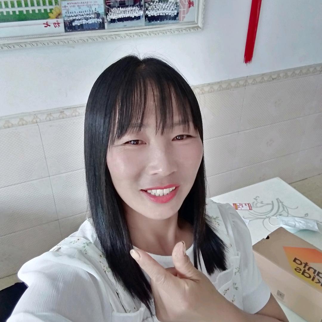 龙艳