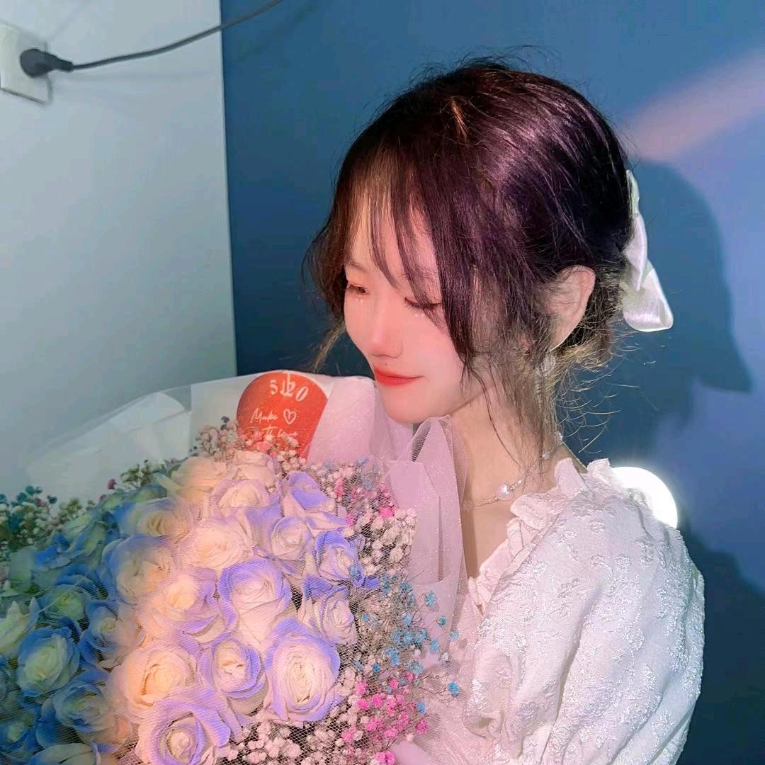 姹紫嫣红