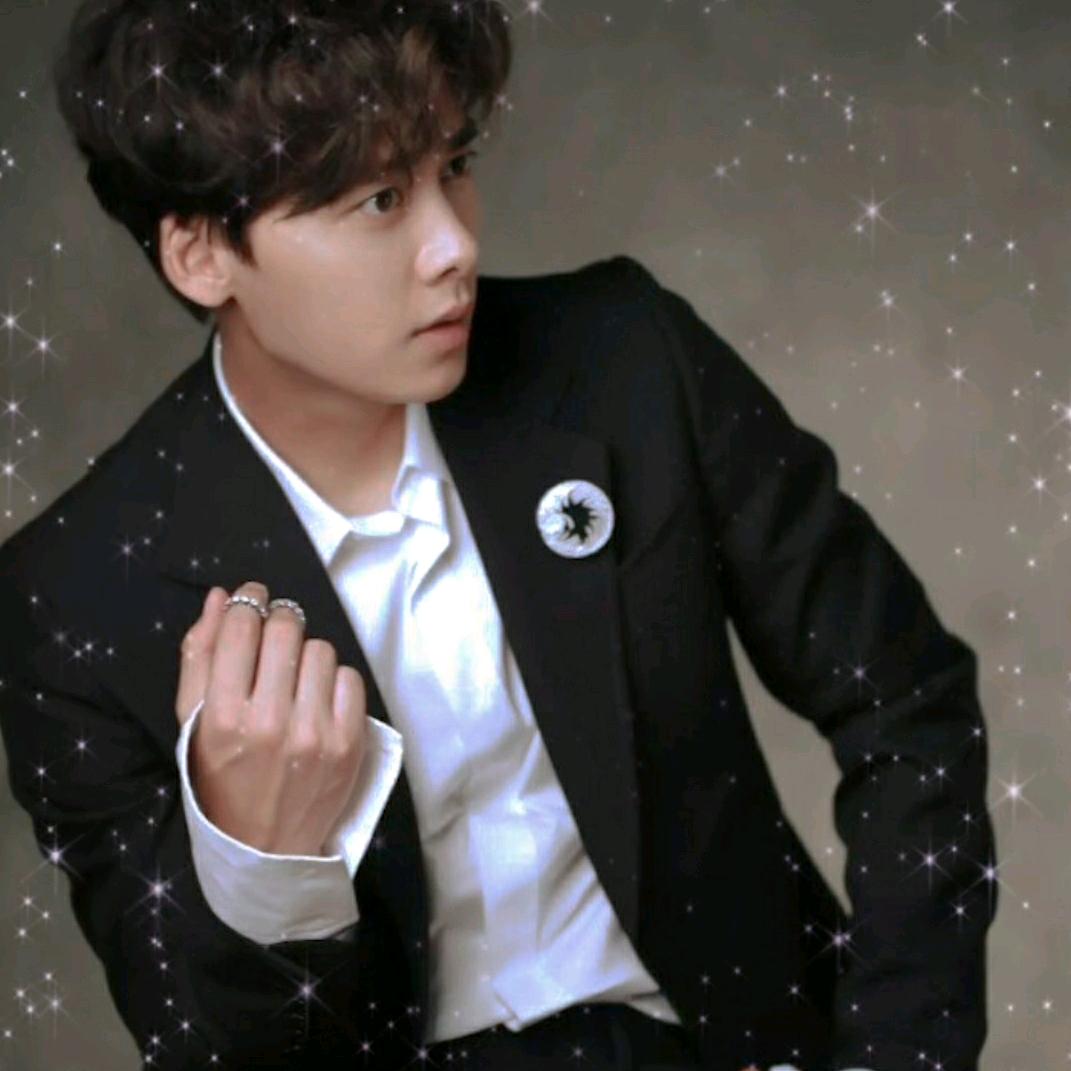 @᭄💕ℳ易生ঞ峰景💋只为“李”💕