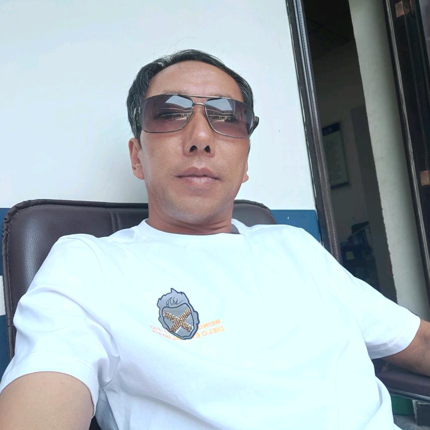 携手相牵是前世的缘