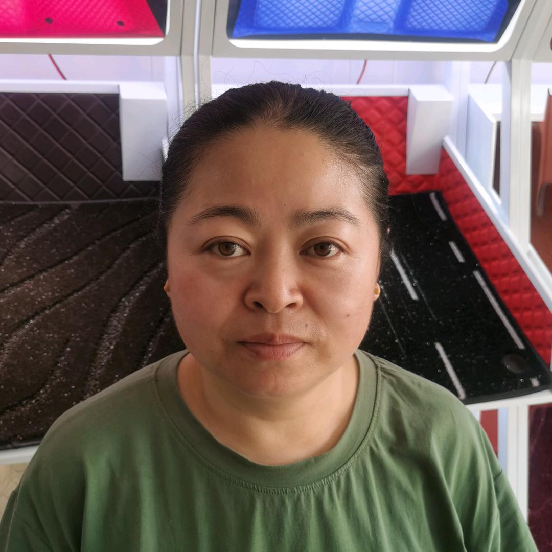 东营洪芹汽车脚垫工厂店
