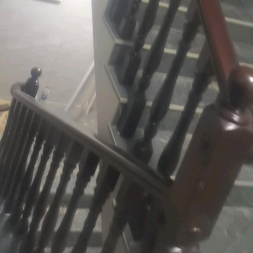 小童:楼梯烤漆加工