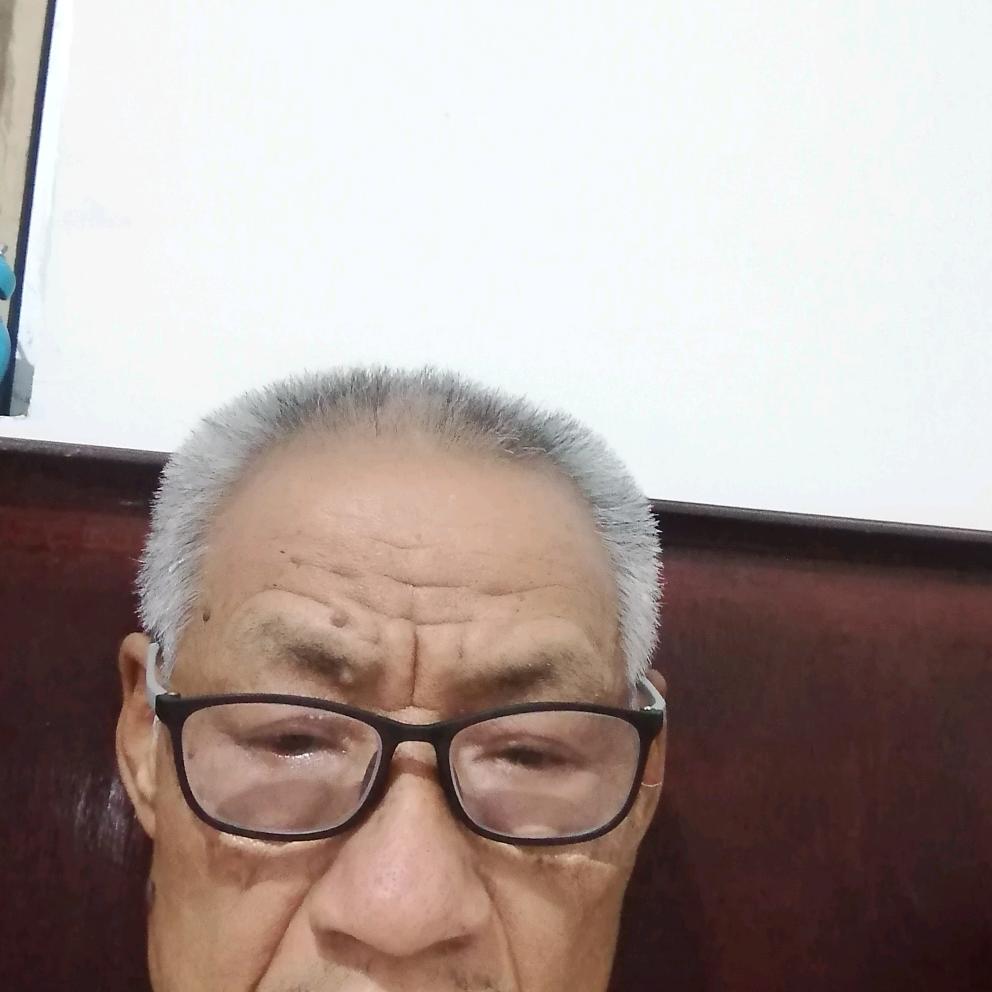 一秦莱