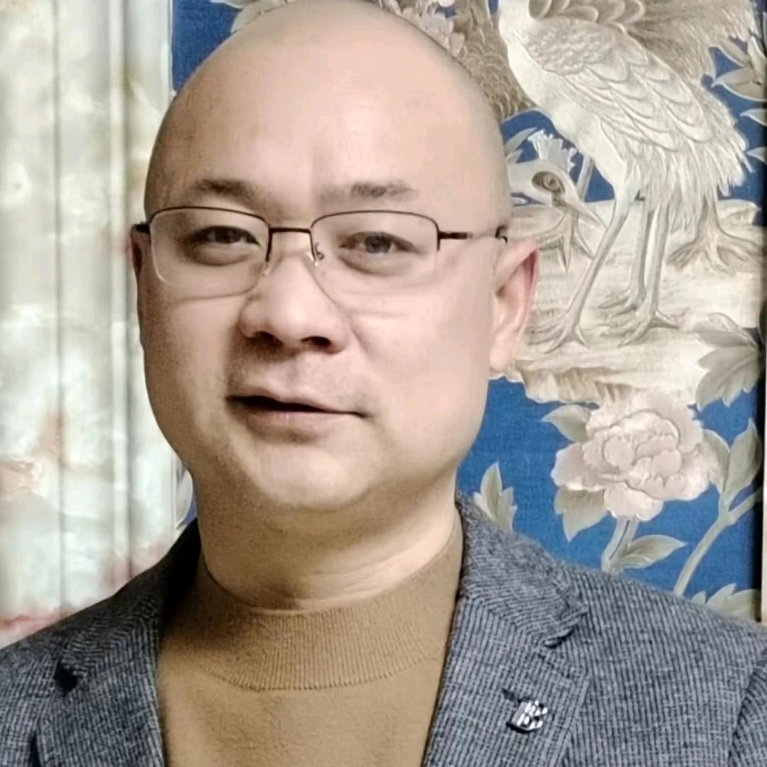 艾光头