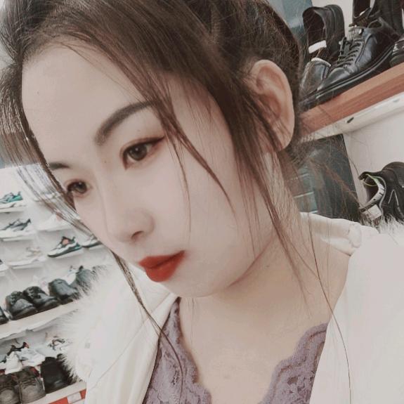 露露 《连赞拉黑》