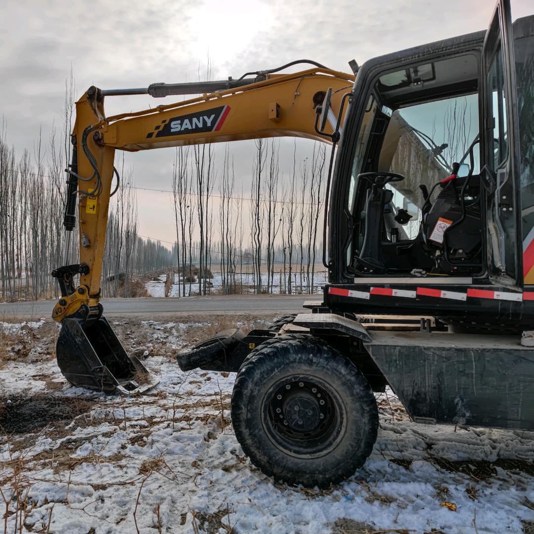 骑着坟头忽悠鬼