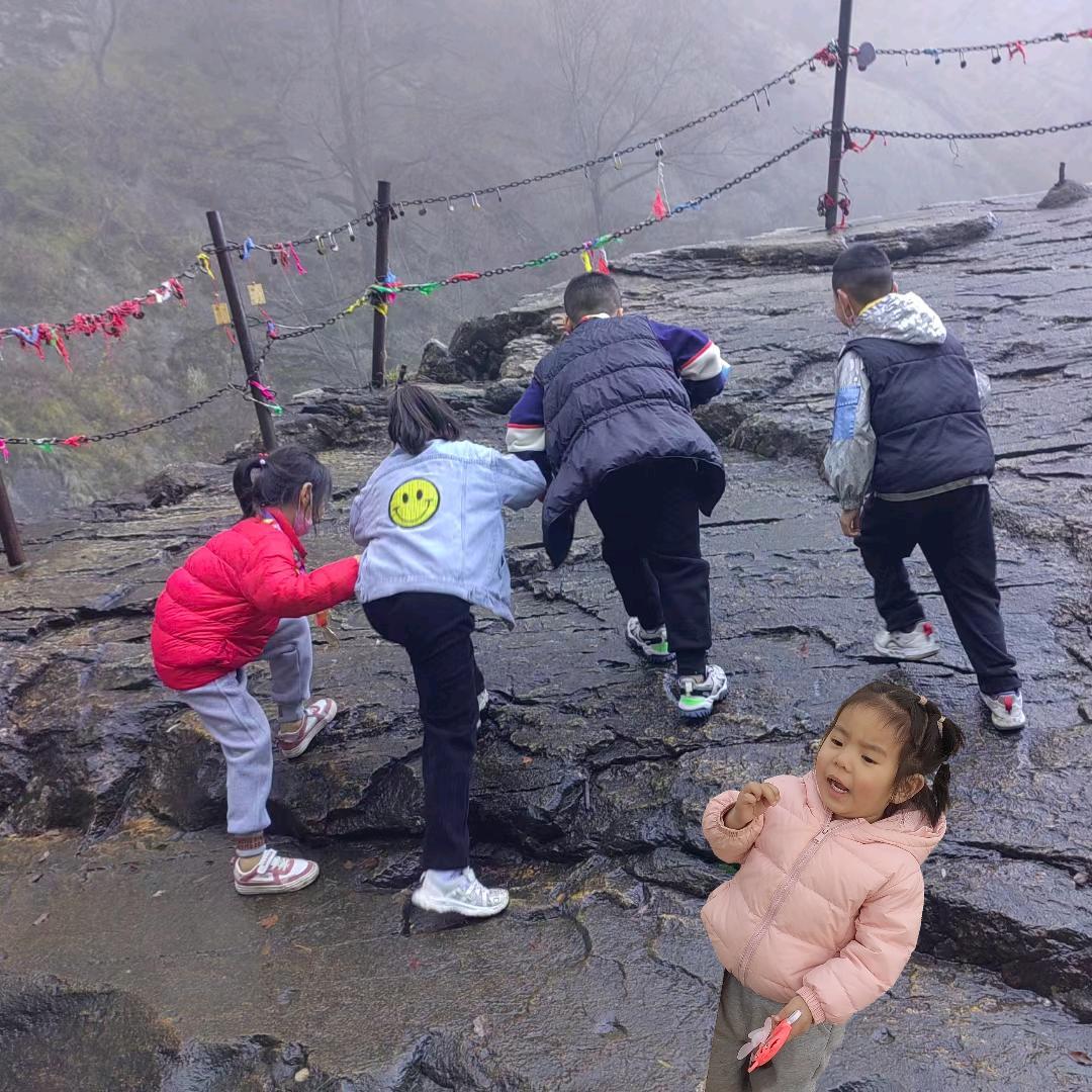 一起长大的他她他她她！！！