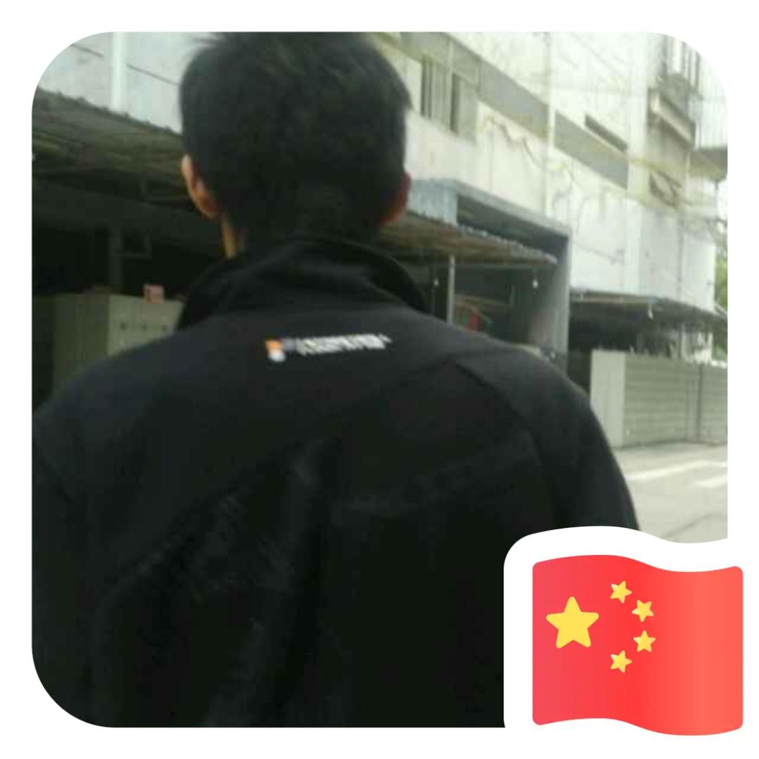 卖导弹的老男人