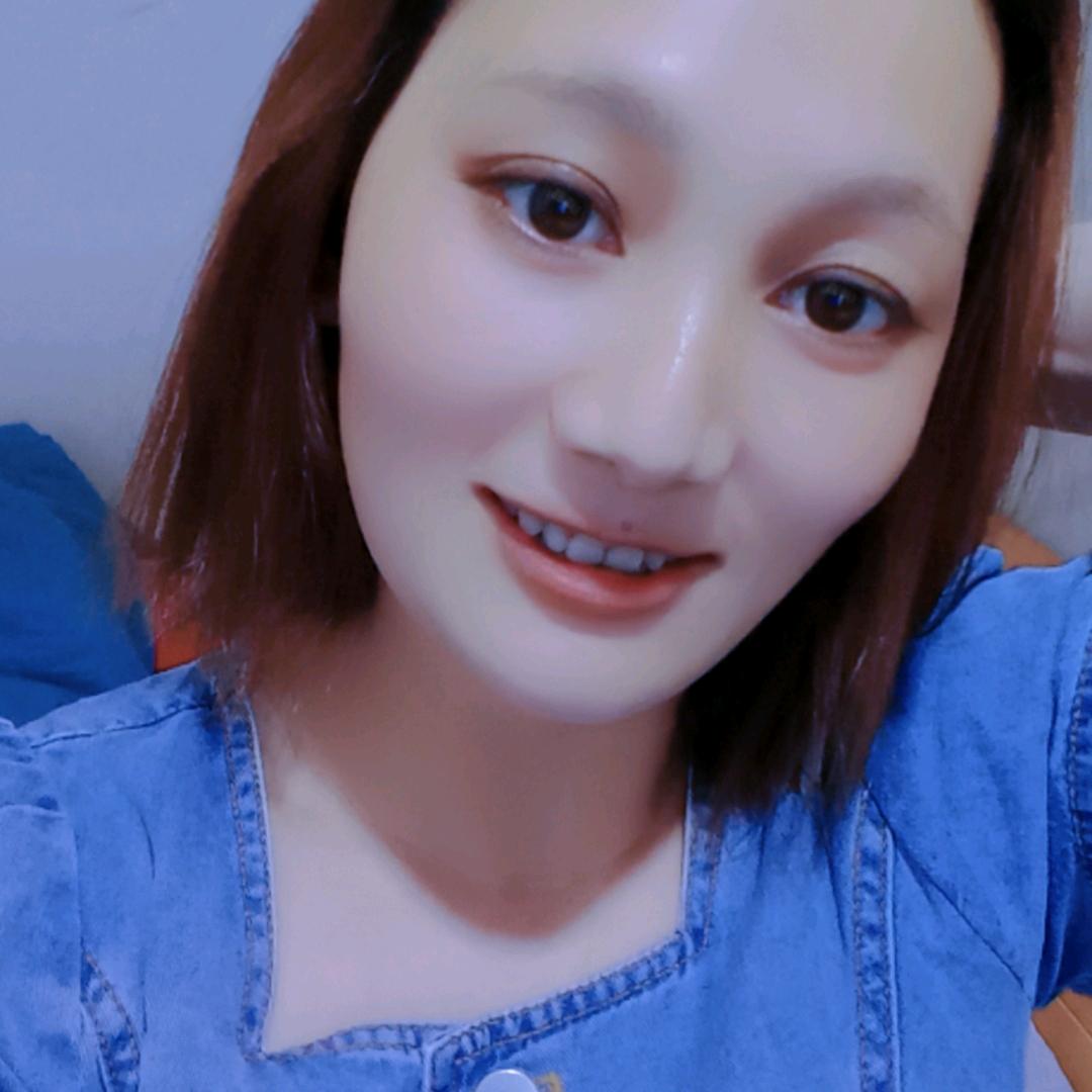 爱笑的女孩