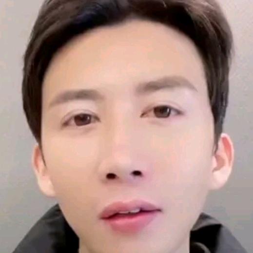 我是凤