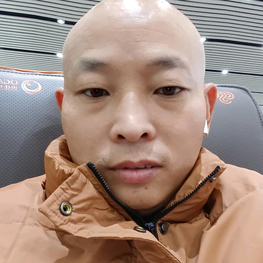 爱唱歌🎤，阿涛