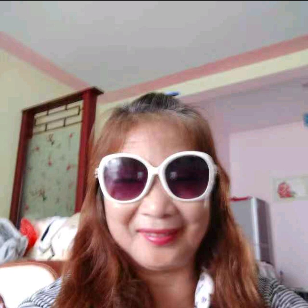 张姐爱说爱唱用的小号