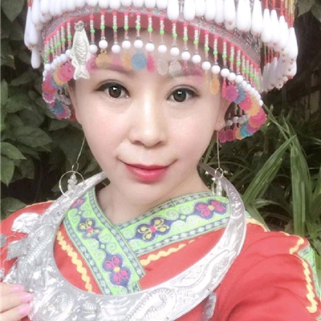 英子