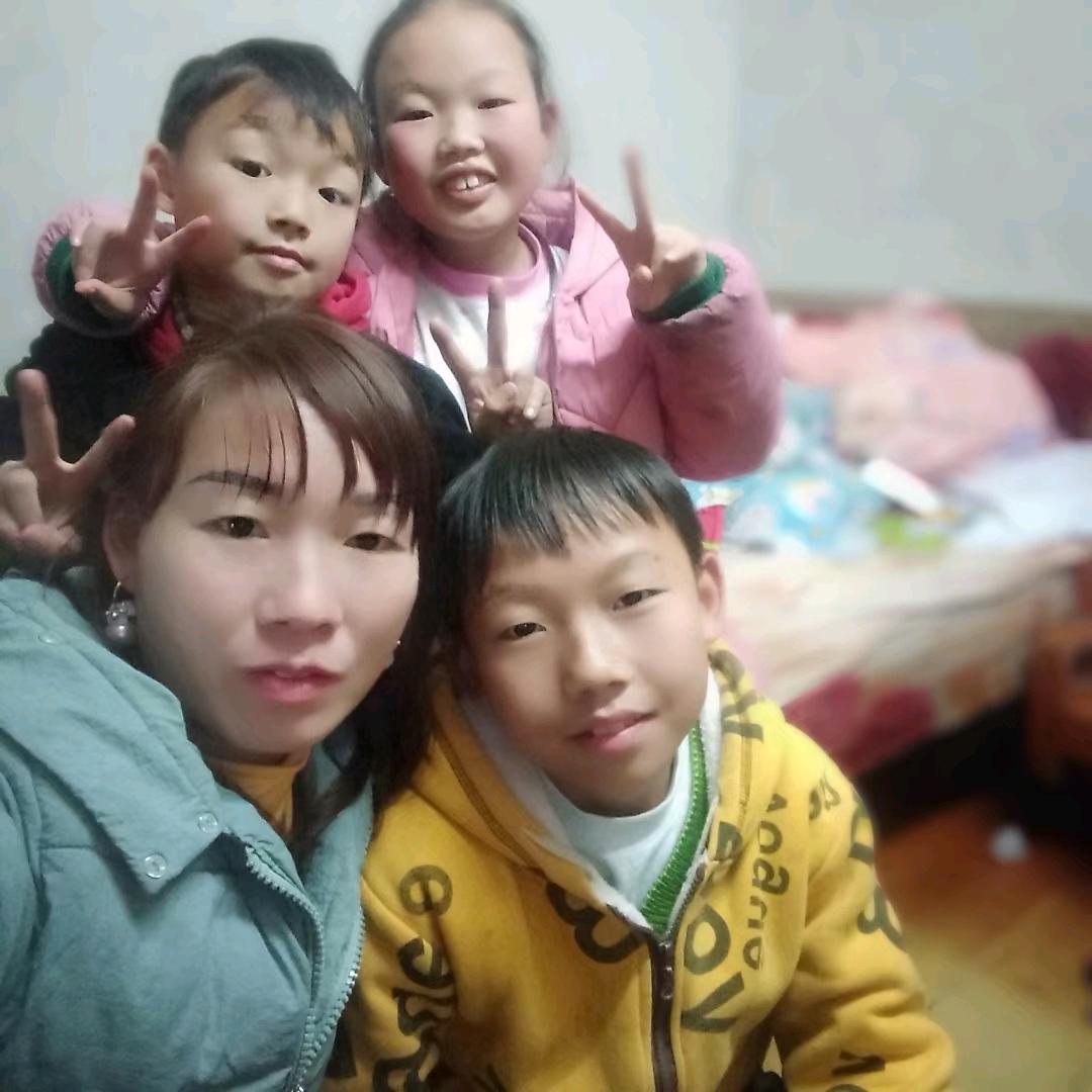开心一家小郑