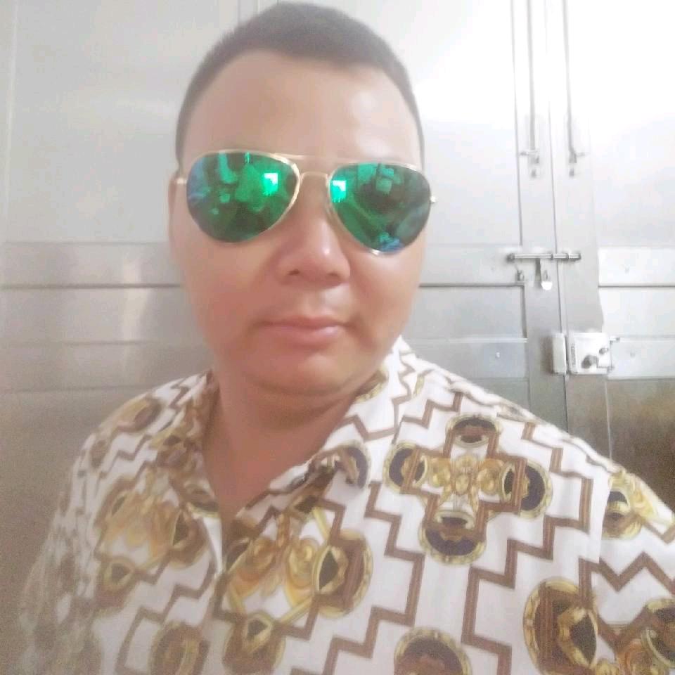 卢坚盛农村农民