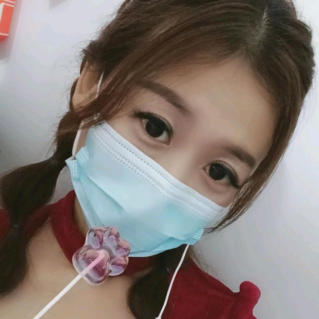依然爱笑