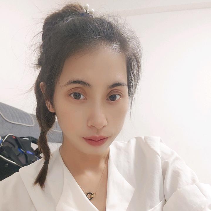 丽丽⁵¹¹
