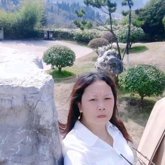 黄世菊，知足常乐🍀🌷🍀🌷?