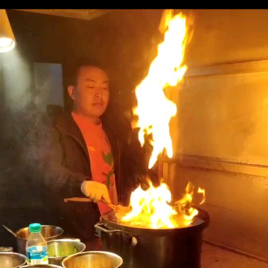 高安小捡烈火牛肉